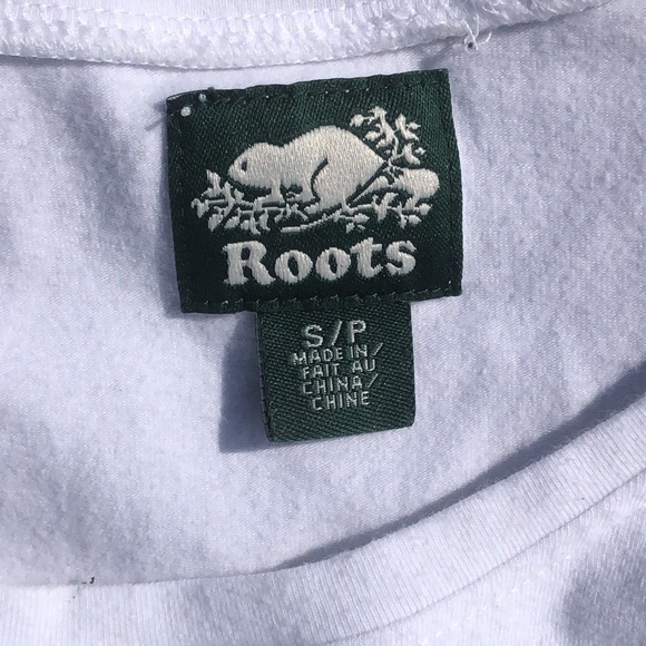 Roots love your mother T-shirt size small. - Picture 4 of 4